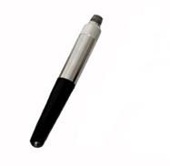 RHS-10壓電水聽(tīng)器顧名思義采用壓電原理，是一種能把水下聲信號(hào)轉(zhuǎn)換為電信號(hào)的換能裝置；陶瓷管在聲壓作用下形變，借助其壓電效應(yīng)，從而產(chǎn)生電信號(hào)輸出這樣的工作原理；頻率范圍較寬，可以用于200 kHz以下的聲空化等高頻測(cè)量，其帶前放型號(hào)為RHSA-10。
